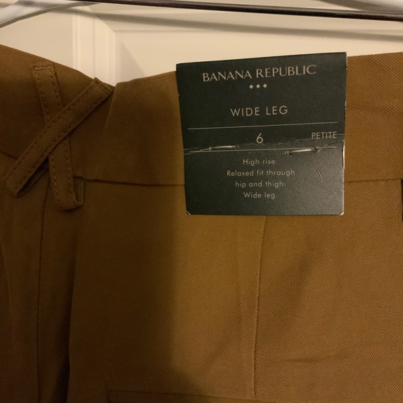 NWT! Banana republic tan slacks - Picture 5 of 5